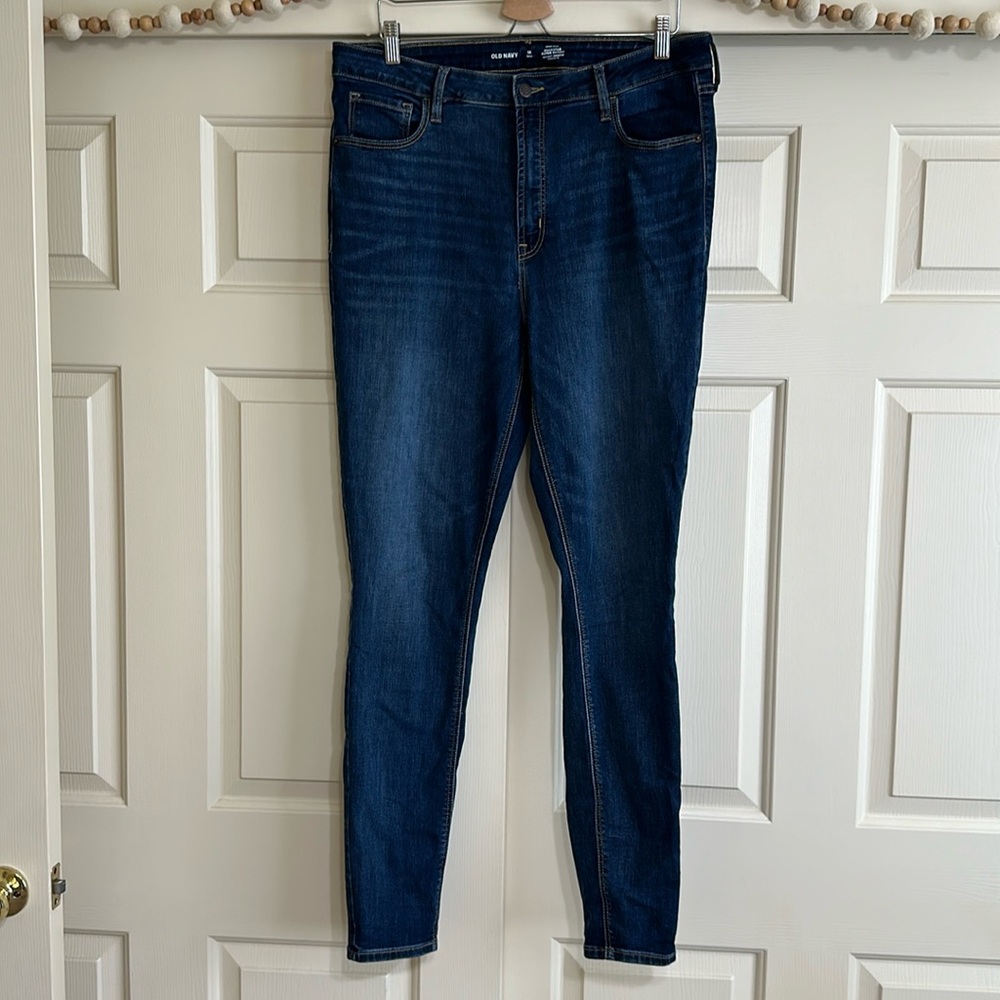 Old Navy High-Rise Rockstar Super Skinny Jeans